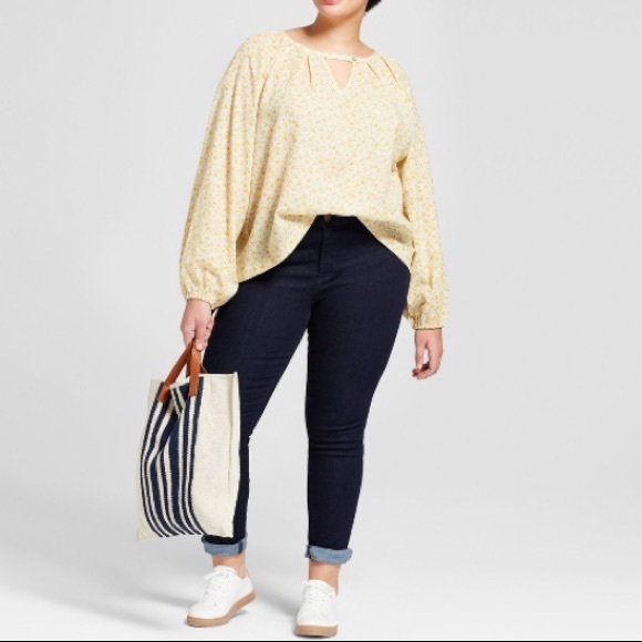 Universal Thread Tops - Long Sleeve Printed Woven Top